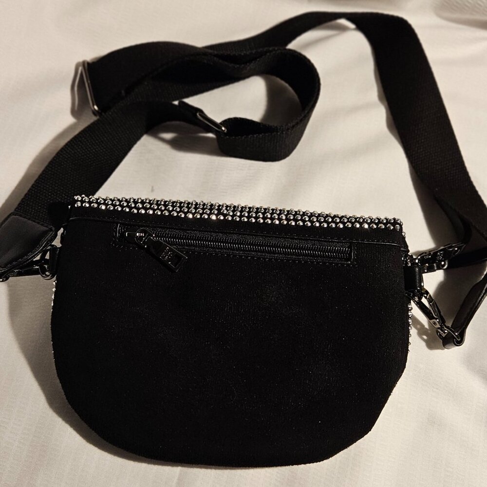 Purse - Picture 2 of 3